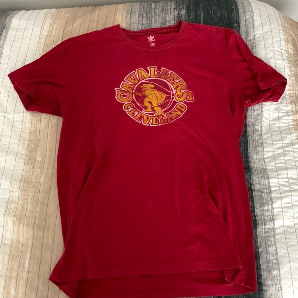 Adidas Cleveland Cavaliers Vintage Logo Tee - L